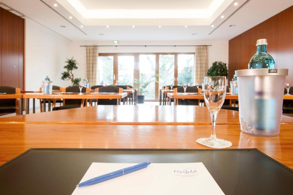 Maifeld Sport- Und Tagungshotel Werl Exterior photo