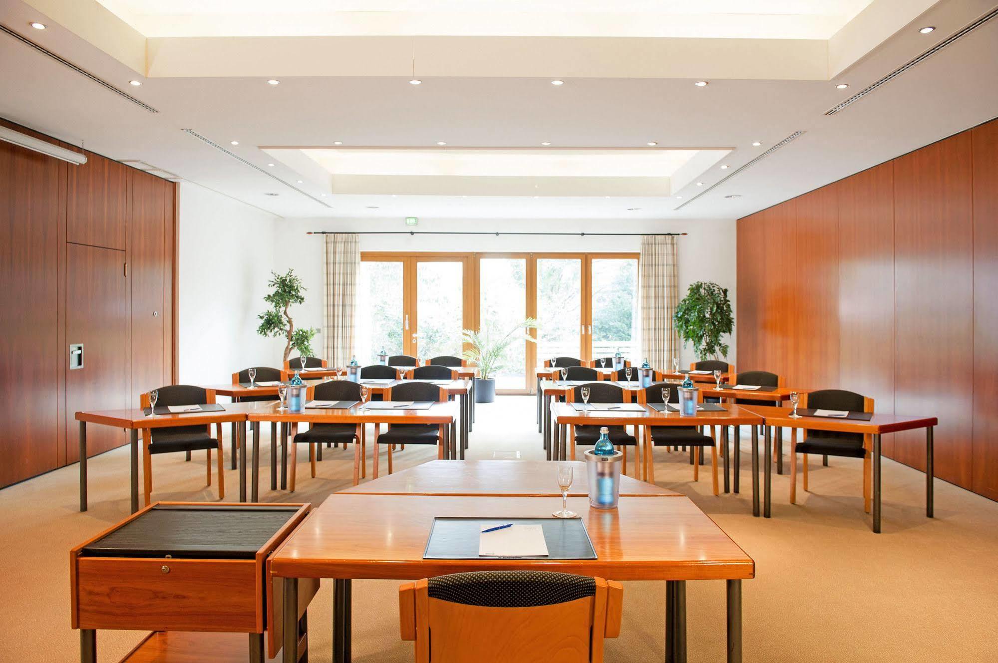 Maifeld Sport- Und Tagungshotel Werl Exterior photo